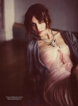 Alexa Chung Photography by Guy Aroch Published in Harper&rsquo;s Bazaar, UK edition, May 2009