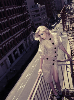 Jessica Stam Photography by Alexi Lubomirski Published in Numéro, Tokyo edition, issue 50, October 2011