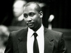 thedailywhat:  This Is All Kinds Of Wrong of the Day: In 1991, Troy Davis was convicted of murdering off-duty policeman Mark MacPhail in parking lot in Savannah, Georgia, and sentenced to die. As no physical evidence connected Davis to the crime, and