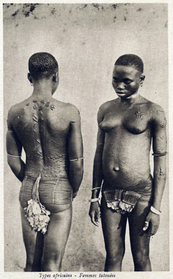 grand-bazaar:  Vintage Africa :: Tattooed Women Body Art 
