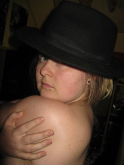 ohlookbirdies:  Girlfriend in a hat. I like that hat, I should wear it more often. Problem is, I can’t fit headphones over it.  DON&rsquo;T MIND ME, I&rsquo;M JUST NAKED WITH A HAT ON.