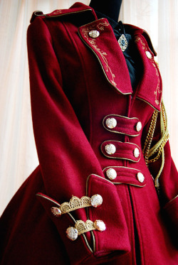 lostsplendor:  Red Infanta Winter Coat by www.quiteland.com 