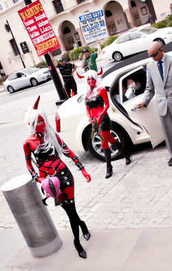 lowtax:  litemagic:  weheartcosplay:  Scanty &amp; Kneesocks - Panty &amp; StockingCosplayers: Sushi-monster &amp; Waselreins  oh my god  ON POINT 