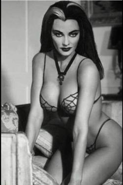 beers-n-broads:  Imagine the ratings if Lily Munster wore this all the time. Meow. 