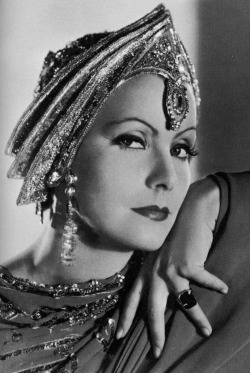 labrancaro:  GRETA GARBO (As Mata Hari) 