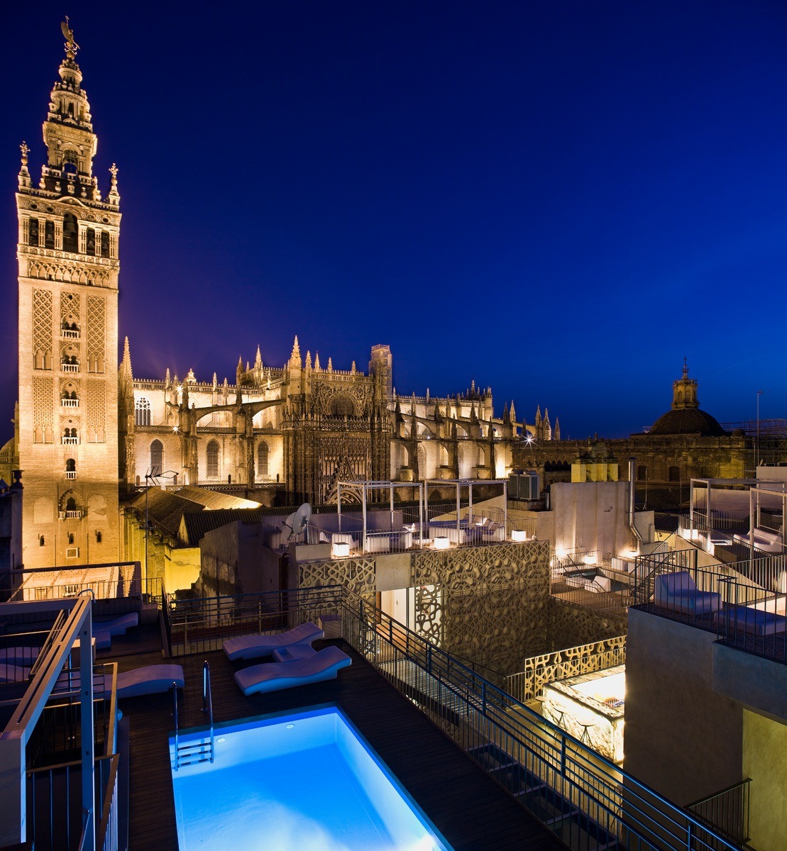Thb Eme Catedral Hotel In Seville