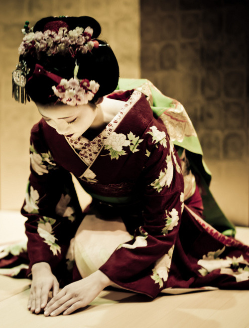 Traditional geisha Tumblr_lu262g49OG1r5lb6eo1_500