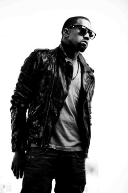 duilliath:  Kanye West. 