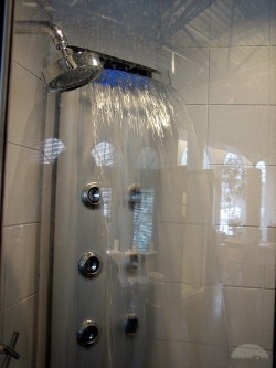 the-absolute-funniest-posts:  DUDE. THIS IS A FREAKING WATERFALL SHOWER. FOR YOUR HOME. WATERFALL. YOU CAN BATHE IN. AT HOME. DUDE. LOOK AT THIS. SERIOUSLY. DUDE. LOOK AT THIS.  This is a cool blog to follow 
