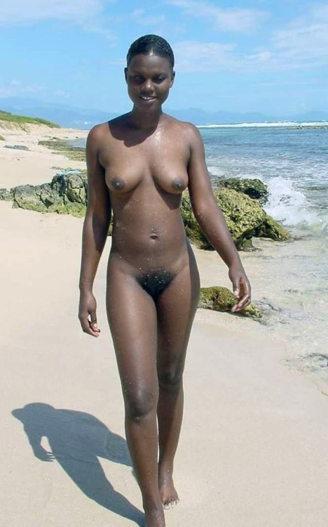 African nude beach girls
