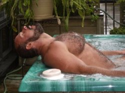 guysthatgetmehard:  wet tits in a hot tub 