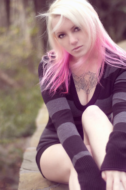 annasthesiaawful:  Another wintery set with Krizanek Photography! Coming to Zivity! ♥ 