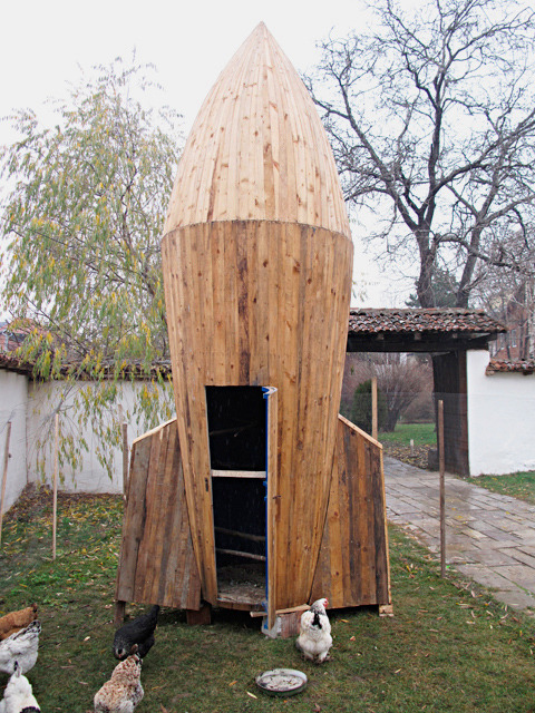 rocket ship chicken coop design