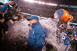 fuckyeahnygiants:  Ladies and Gentlemen, I Present to You The NFC East Champions The New York Football Giants.   The chase to Gatorade him was the funniest thing I&rsquo;ve seen in awhile.