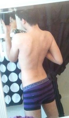 freakishlytallhomosexual:  I really like this picture of my backend