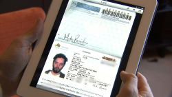 nationalpost:  Montreal man crosses U.S. border showing just iPad scan of passportA Montreal man managed to cross the U.S. border by showing just a scanned image of his passport on his iPad.Photographer Martin Reisch was driving down Highway 55 to visit