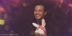 jiyonglikesme:  a-night-in-december:  special-creature:  Ahhh Jiyong, you’re so cute!  you look like a proud mother of your baby pinky rabbit  huahahha baby pinky rabbit mother then 
