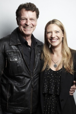 bubbleville:  “Hi, we’re John Noble and Anna Torv and you’re not”  I WANT TO BE THOUGH I WANT TO SO MUCH