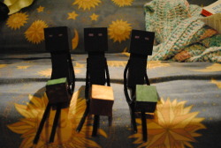 drvalkyrie:  Hey Tumblr! Do you want one of these sweet little Endermen? Sure you do! They’re only บ plus shipping! Drop me an ask before Friday night and I’ll have your little Enderman to you by Monday. Yeah, I REALLY do need to sell these guys.