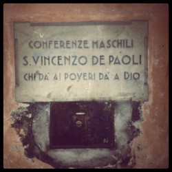 Conferenze Maschili - #italy#veneto #venice#crivellin #polworld  (Taken with Instagram at Piazza Erminio Ferretto)