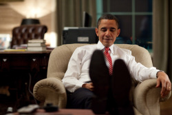 blush-me:  pumpkiin-kisses:   you see romney could never pull off this swag   ^ exactly.   obama’s flawlessssss 
