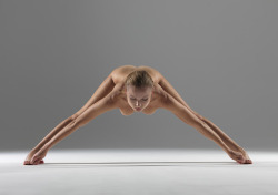 xxxelasolympicgames:  Gymnastics (Artistic, Floor Exercise) epicnsfw:  -  画 