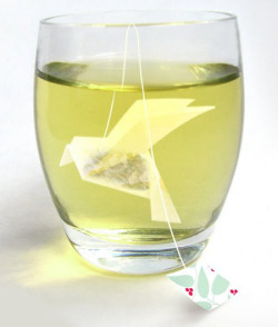 ianbrooks:  Origami Tea Bag by Natalia Ponomareva Russian designer Ponomareva created this small origami to drown in her tea. What did paper birds ever do to her? What a way to go, though. 