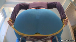 bbwgirlsfatwomen:  Big juicy ass wife working out her bbw booty lycraass:  Lycra Ass - big booty workout with exercise bands #lycra #ass 