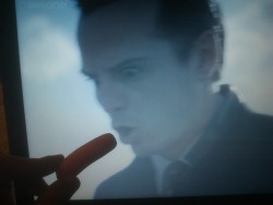 whovianity:  câ€™mere little moriarty wanna carrot?  Feed the Screencap Week: Day 4