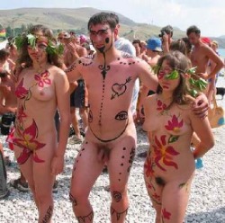 terracottainn:  Nude body painting is lots of fun. AANR is going to do it nation wide this summer. MC http://sunnyfun.com pdn-naturist:  Nude body-paint beach festival 