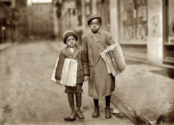 mafindor:  Lewis Hine  young hackers (of newspapers)
