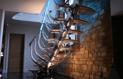 myampgoesto11:  Spinal Staircase by Philip Watts Design 