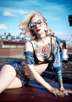 Mercura sunglasses, sparkly booty shorts, my DIY studded vest, nostril chain, pastel hair whipping in the wind on a rooftop in Manhattan -  Yep, this is exactly the sort of thing I&rsquo;d like to shoot ALL the time. model:Theresa Manchester photo: Curtis