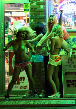 suicideblonde:  pussylequeer:  Selena Gomez, Vanessa Hudgens, Ashley Benson &amp; Rachel Korine filming Spring Breakers in Tampa, March 13th  Can not tell you all how excited I am for this movie.  A Harmony Korine movie is a white trash enfant terrible,