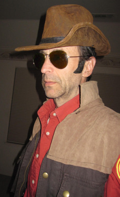 catbountry:  crimson-firecat:  gingerisaspice:  quadro-baba:  regulardudetier:  ellistheharrible:  rustlersmoon:  As promised, it is (nearly) midnight, and this is my father in my Sniper cosplay. Is it bad that my dad perfectly fits it, sobs.  :DKSFJHGLKJ