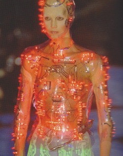 space-age-planet:  Alexander McQueen for Givenchy fall 1999 