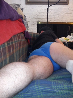joeythecub:  jasoncullins:  beefyboybod:  the nut and ass underwear shot still makes my cock instantly hard   I also got instantly hard looking at this pic…love a man in briefs…blue is my favorite color and this guy is fucking HOT  Well shit… Another