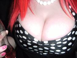 sailorbbw:  Happy National Cleavage Day! 