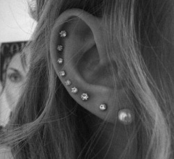 heyhaters:  i want my ear to look like this 