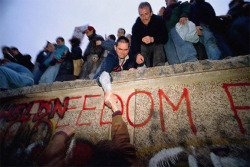 fyeah-history:  Berlin Wall, 1989 