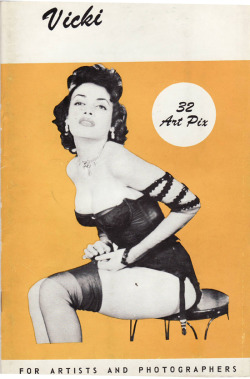 vigorton2:  Vicki Palmer appears on the cover of her own edition of &lsquo;32 ART PIX&rsquo;; a popular 50&rsquo;s-era Artists &amp; Photographers digest.. 