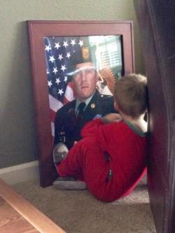 destined-to-be-damaged:  tw0way:   Traci Wise: “I found my son sitting having a moment with his daddy (SFC Benjamin Wise) the other day. We lost him January 15 in Afghanistan… we cannot forget about the incredible loss these children must undertake.”