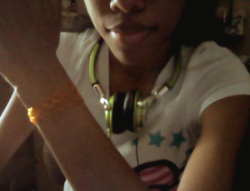 D &ndash;&gt; I do not have an orange ribbon D &ndash;&gt; But this orange bracelet should be a%eptable