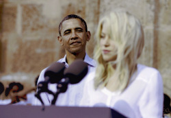 fuckyeahshakira:  Shakira during a ceremony attended by U.S. President Barack Obama and his Colombian counterpart Juan Manuel Santos to resinstitute  land to Afro-Colombians displaced from their homes by armed rebel groups in San Pedro Square in Cartagena