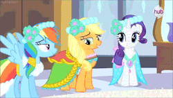 Oh Appledash. *sigh* My heart can&rsquo;t take it. That&rsquo;s the most perfect .gif ever.
