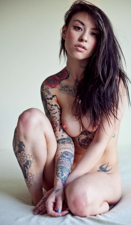 Sexy tattoo girls