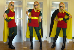 aigue-marine:  Ladies and Gentlemen - It’s DONE! Robin is FINISHED! I feel so colourful! And retro! I can’t wait to debute it at Kapow! Con in May! :DDespite the other DC costumes I’ve done before this is the first time I actually feel like a real
