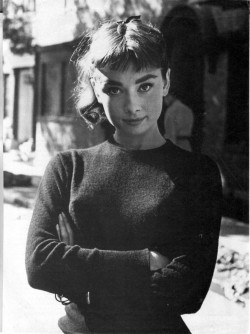 gasstation:  Audrey Hepburn