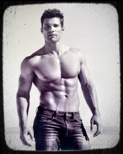 Aaron Oâ€™Connell Â BEEFY HUNK&hellip;