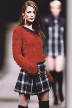 virare:  Kate Moss at Martine Sitbon Fall/Winter 1994